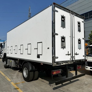 Camión Frigorífico HOWO 4X2 para Transporte de Ganado y Aves de Corral, Camión de Carga para Entrega de Pollos Vivos - Product Image 5