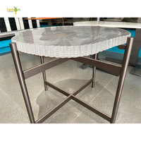 Table basse minimaliste italienne en cristal table à thé ovale ondulation de l'eau tables basses en acrylique