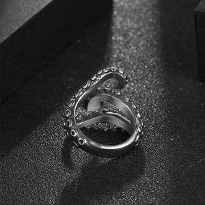 Precio al por mayor, en stock, joyería caliente, anillos de aleación de tentáculo de pulpo rubí de diseño de moda Punk Vintage Universal para hombres y mujeres - Product Image 3