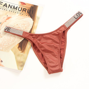 Wanita Brasil Dewasa Seksi Berbikini - Product Image 2