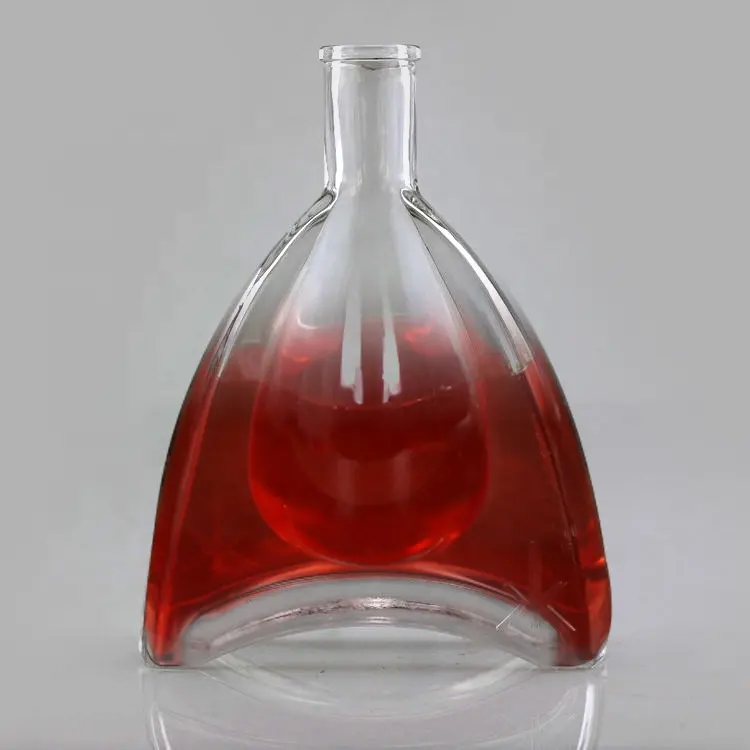 Botol Kaca Wiski Botol Kaca Wiski Bentuk XO Unik Putih Tinggi 750Ml 25Oz Kualitas Tinggi dengan Tutup Mahkota Kaca