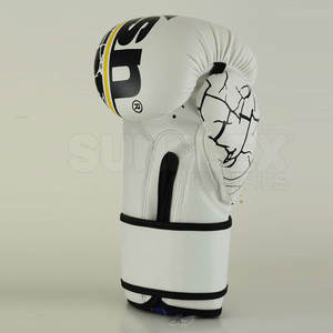 Venta directa de fábrica Guantes duraderos de entrenamiento de cuero PU de medio dedo para artes marciales y boxeo Incluye características de seguridad - Product Image 6