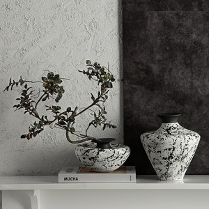 Arrangements floraux en céramique faits à la main de style rétro, vases décoratifs modernes pour comptoirs, pour la maison, les hôtels, ornements de style discret - Product Image 5