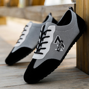 Nuove Scarpe Sportive Nere Leggere per Sport e Tempo Libero con Suola Antiscivolo per Corsa all'Aperto - Product Image 1