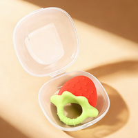 Anneau de dentition pour bébé en silicone de qualité alimentaire, jouet en forme de fraise pour apaiser les gencives enflammées