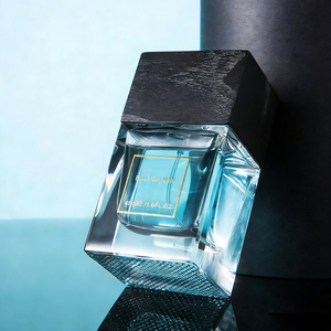 Profumo Originale di Marca per Uomo, Spray Corpo Blu, Fragranza a Lunga Durata, Set Regalo in Confezione Elegante - Product Image 1