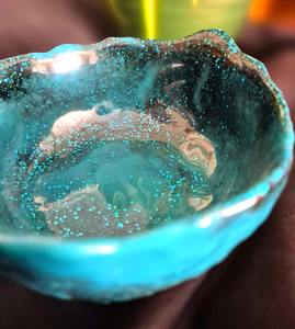 Indian Handcrafted Eco-Friendly Modern Resin Decorative Bowl for Dining & Coffee <b>Tables</b> Party Use Lightweight Durable Best Price - Product Image 2