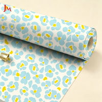 Tissu en coton léger et respirant imprimé numériquement - Popeline à fleurs pour vêtements