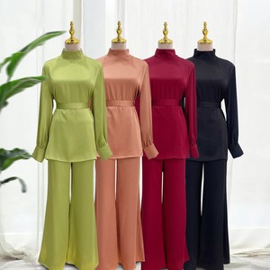 Tuta Sportiva Due Pezzi Donna Musulmana Con Cappuccio E Tasche - Comoda E Morbida