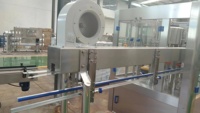 Système de ligne de production de machines de mise en bouteille et de remplissage d'eau minérale pure en bouteille d'usine commerciale