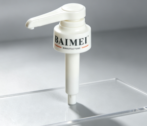 Bomba dosificadora de jarabe Snap On de 10 ml, de calidad alimentaria, de polipropileno, dispensador de jarabe para café, con logotipo personalizado serigrafiado para botella de jarabe de 750 ml. - Product Image 1