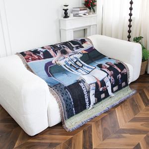 Couvertures de <span class=keywords><strong>tapisserie</strong></span> de décoration murale étoile de football personnalisées de haute qualité Couverture tissée Jacquard de conception personnalisée - Product Image 2