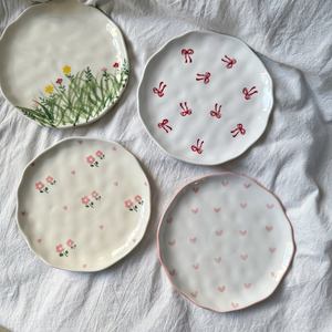 Ins Irregular corazón flor diseño cerámica postre pastel plato alta temperatura porcelana bajo vidriado Color 8 pulgadas plato - Product Image 1