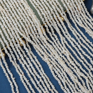 Mini Perle d'Acqua Dolce Naturali Irregolari Argento 2-3mm, Forma Barocca, Luminose e Resistenti - Product Image 6