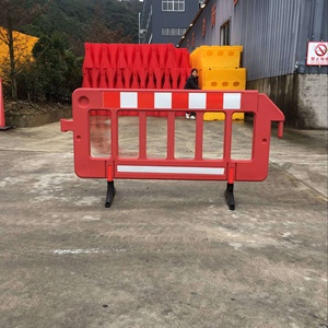 Barrière de contrôle des foules en plastique, barrière de chantier temporaire et portable, <span class=keywords><strong>barricade</strong></span> de chantier, barrières de contrôle des foules amovibles - Product Image 6