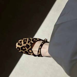 <span class=keywords><strong>Scarpe</strong></span> basse leopardate Mary Jane francesi <span class=keywords><strong>scarpe</strong></span> basse 2025 donna <span class=keywords><strong>scarpe</strong></span> da ballo nuove <span class=keywords><strong>scarpe</strong></span> da donna - Product Image 2