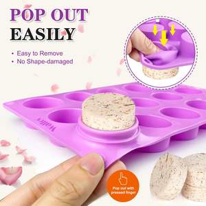 ถาดอบมัฟฟินแบบไม่ติดกระทะ เกรดอาหาร สำหรับทำ<span class=keywords><strong>คั</strong></span><span class=keywords><strong>พ</strong></span><span class=keywords><strong>เค้ก</strong></span> 12 หลุม ทำจากซิลิโคน ไม่ติดกระทะ เหมาะสำหรับทำมัฟฟิน - Product Image 3