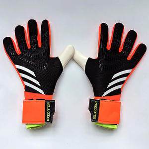 Gants de <span class=keywords><strong>gardien</strong></span> de but de football pour adultes Strap-On Respirant Latex épaissi pour la <span class=keywords><strong>Coupe</strong></span> <span class=keywords><strong>du</strong></span> <span class=keywords><strong>Monde</strong></span> Style chaud Gants de <span class=keywords><strong>gardien</strong></span> de but de football chaud - Product Image 1
