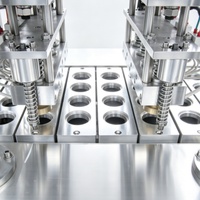Machine automatique de remplissage et de scellage de gobelets en plastique, Scelleuse à film en rouleau pour ligne de production de yaourt, gelée, miel et sauces en seaux