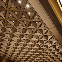 Panneau de plafond en aluminium 3D moderne, plafond suspendu en métal géométrique personnalisé pour hall d'hôtel de luxe