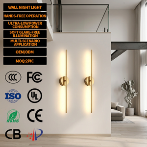 Modern Minimalist OEMatte Black Gold Silver 1000MM 8W Metal <b>LED</b> Linear Wall Lamp Wholesale Corridor Bedroom Vertical Wall Sconce - Product Image 1