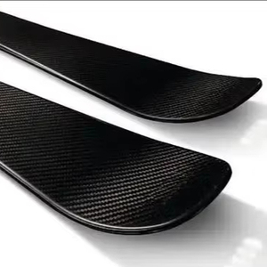 Planche à roulettes personnalisée en fibre de carbone sergé 3K noir finition mate brillante résistance à la fatigue pour les sports de glisse quotidiens - Product Image 1