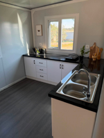 Maisons modulaires mobiles personnalisées de 20/30/40 pieds, dortoirs, mini-maisons préfabriquées, maisons conteneurs de luxe, vente directe d'usine