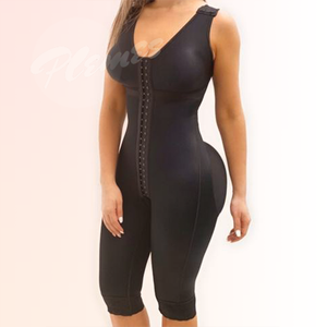 Fajas sin mangas hasta la rodilla para mujer, moldeador de cuerpo completo, correas anchas para los hombros, pantalones cortos levantadores de glúteos hechos de licra, Fajas colombianas - Product Image 1