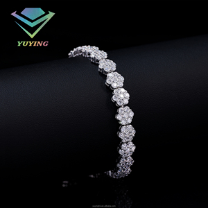 Bracelet fleur tendance en argent sterling 925 plaqué or, serti de diamants moissanite VVS, avec certificat GRA – Idéal comme cadeau - Product Image 2