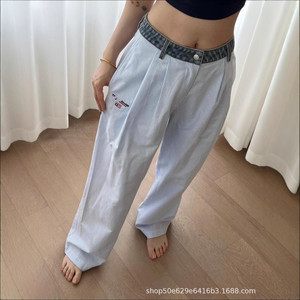 Pantaloni Casual Larghi in Denim Lavato con Inserti a Righe per Primavera Estate 2025 - Product Image 4