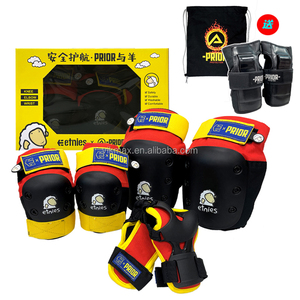 Piezas de Skateboard Más Vendidas de Fábrica: Tabla de Arce Doble Rocker Duradera con Protección Profesional, Tallas S/M/L para Niños y Adultos - Product Image 3