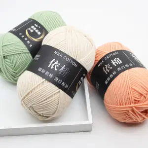 Commercio all'ingrosso a buon mercato prezzo 4ply latte filati di cotone 80% cotone 20% fibra di latte di filati di cotone crochet