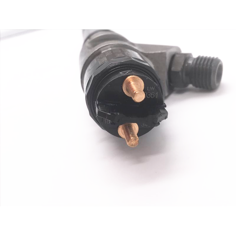High Quality New Diesel Fuel Injector 0445120361 Common Rail Injection Nozzle 0445120371 With Nozzle DLLA145P2397 For IVECO