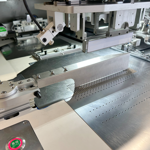 Machine à coudre industrielle automatique à laser pour la pose de poches TS-995 pour la fabrication de poches sur jeans et vêtements en denim pour usine TOPSEW - Product Image 3