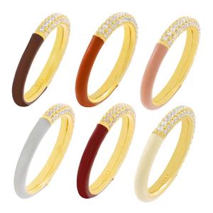 Anello Trendy Gemnel dal Design Raffinato, Anello Smaltato Retrò in Grigio, Bianco, Bordeaux, Marrone, Blu Navy e Verde Scuro - Product Image 1