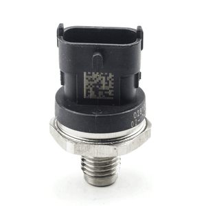 Capteur de pression de rail de carburant 0281002398 compatible avec Opel 1800Bar 2001-2004 GM 6.6L LB7 Duramax - Product Image 1