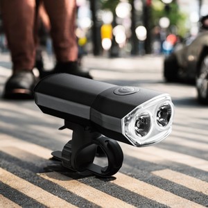 <span class=keywords><strong>Lampe</strong></span> frontale de <span class=keywords><strong>vélo</strong></span> rechargeable <span class=keywords><strong>1000</strong></span> <span class=keywords><strong>lumens</strong></span>, <span class=keywords><strong>LED</strong></span> blanche 3 watts, éclairage avant de <span class=keywords><strong>vélo</strong></span>, étanche IP44, 6 modes, super lumineuse pour la conduite nocturne - Product Image 3