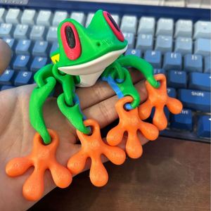 Modèle de petite grenouille imprimé en 3D, ornement magnétique grenouille des bois pour réfrigérateur, jouet anti-stress pour enfants, effet verre givré - Product Image 6