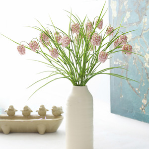 Fleur artificielle faite à la main, moderne, de forme spéciale, en soie, type <span class=keywords><strong>Barnum</strong></span>, couleurs blanc et vert, fraîche, design à 3 branches, pour mariage et décoration intérieure - Product Image 2