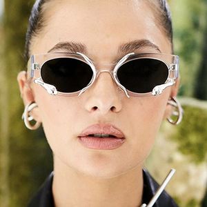 Lunettes de soleil rectangulaires de luxe Steampunk pour femmes, avec logo personnalisé, monture petite, décor serpent, style punk, vente en gros - Product Image 1