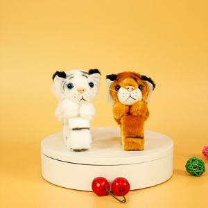 拥抱巴掌手镯动物快照手镯毛绒动物拥抱毛绒动物巴掌手镯 - Product Image 4