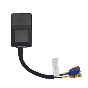 Araçlar için 3in1 kombinasyon anten 2.4G 5.8G 698-2700Mhz 1575.42Mhz GPS <span class=keywords><strong>GNSS</strong></span> 4G LTE WIFI MIMO araba <span class=keywords><strong>T</strong></span>-BOX anten - Product Image 1