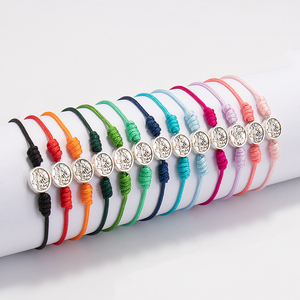 Bracelet religieux Saint Michel, cordon noué, fait main, ange gardien, Archange Saint Michel, bracelet catholique - Product Image 1