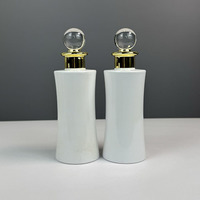 Flacon vide en PET blanc pour huile capillaire et lotion corporelle 250 ml 8 oz, emballage cosmétique de luxe, flacons en plastique pour toner avec bouchon à bille doré
