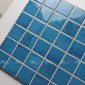 Nhà Máy Khảm Phật Sơn Bề Mặt Phun Màu Xanh Ngọc Lam 48X48Mm Quảng Trường Khảm Tráng Men 300 Mm Gạch Lát Hồ Bơi Gốm - Product Image 2