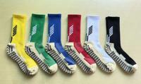 Vente en gros Logo personnalisé Designer Gym Chaussettes de sport Chaussettes antidérapantes antidérapantes Soccer Athletic Sport Football Grip Chaussettes
