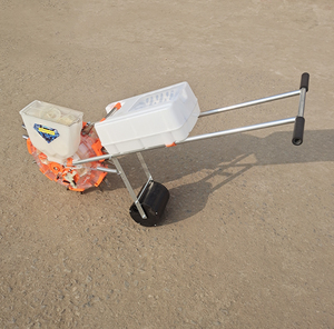 Semoir agricole à double 5 buses à pousser à la main pour l'ensemencement + la fertilisation de l'arachide et du maïs - Product Image 5