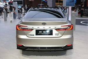 Venta Especial 2026 2.0E Edición Élite Sedán de Gasolina Autos Japoneses Rines R17 Asientos de Cuero - Product Image 4