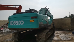 Hete Verkoop Tweedehands <span class=keywords><strong>Kobelco</strong></span> SK200-8 2020 Model 20 Ton Middelgrote Bouwmachines China Met Motor Motor Motor Pomp - Product Image 3