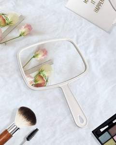 Espejo Cosmético de Mano Grande Personalizado, Venta al por Mayor, Acabado Plateado de una Sola Cara, Color y Logotipo Personalizables - Product Image 4